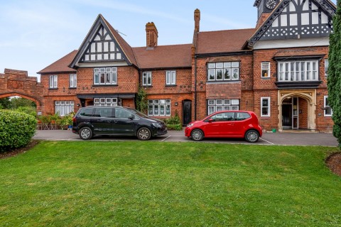 View Full Details for Straight Road, Old Windsor, SL4